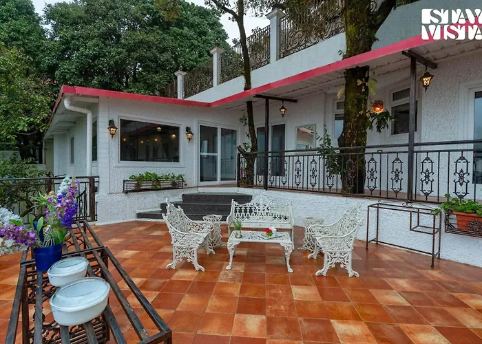 Stayvista At Aspen Heights Hidden In Clouds